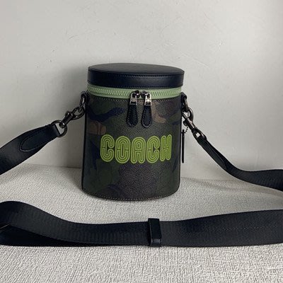 【九妹精品】COACH cc024 Cbarrel圓筒包 發財桶包 迷彩時尚復古 單肩包 側背包 男包