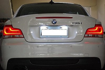威德汽車 HID BMW E82 LED 牌照燈 總成 1M 135I 120I