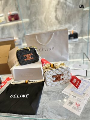 Celine復古盒子包韓國博主人手-個清新的浪漫感也太絕了叭我真的會謝Celine優雅自如的感覺 NO55891