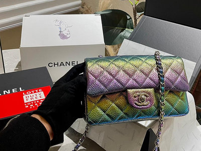 【二手包包】皮 Chanel 限定 絕美珠光漸變 cf20 手袋 羊皮，是越用越高級的那種，實物要比照片更高NO51923