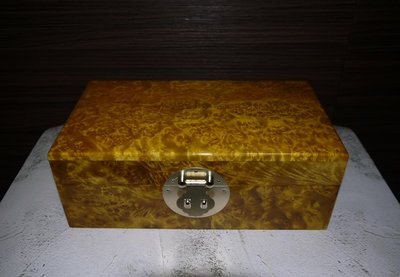 黃金樟珠寶盒、收納盒 六面閃花~ (非檜木、檜木盒、龍柏、肖楠、黃檜、崖柏)~中25cm