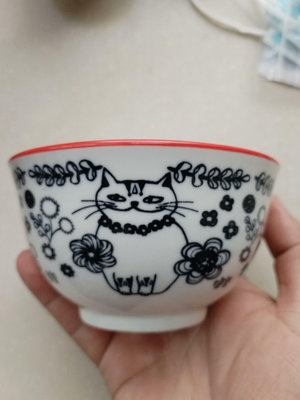 日本碗，日本瓷飯碗，日本卡通招財貓小碗 ，很漂亮，口徑11.18300