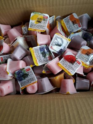 盛香珍優酪果園果凍一箱640元綜合（6000公克）