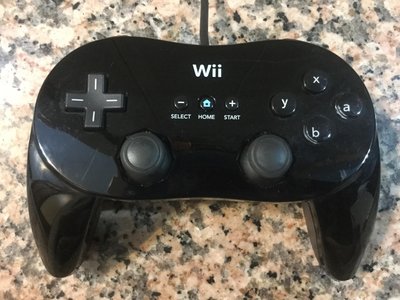 原廠Wii一代/二代 PRO經典有線手柄 傳統式 搖桿手把 遊戲手柄 Wii U可用