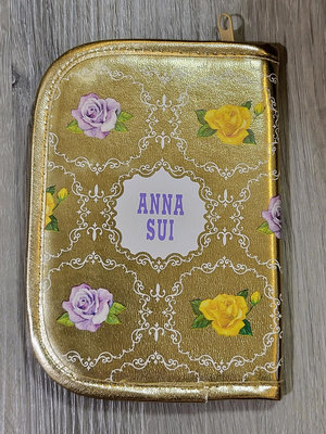 ANNA SUI COSMETICS 金色皮革感 玫瑰圖案多功能收納夾 護照包