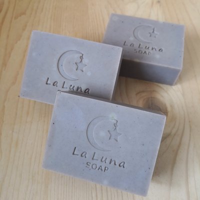 愛月蘆薈紫草皂《愛月手工皂坊 LaLuna Handmade Soap》