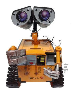 [在台現貨] 瓦力 WALL‧E 鐵製 鐵皮 存錢筒 / 面紙盒 送 小強 復古鐵藝工業風模型 家居裝飾擺設