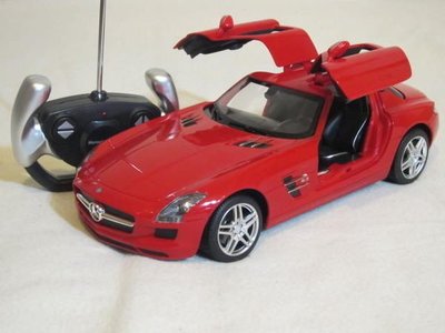 【KENTIM 玩具城】1:14(1/14)全新賓士Mercedes BENZ SLS AMG 紅色擬真烤漆原廠授權RASTAR遙控車