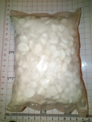 小粒白鵝卵石一袋 約943公克。可做仙人掌介質 多肉植物栽培 水族箱裝飾