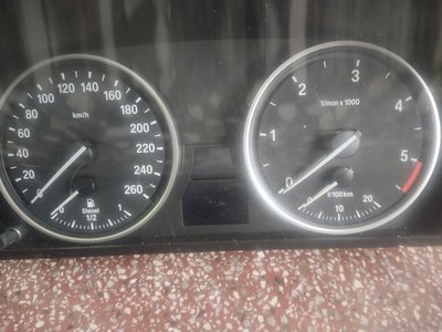BMW E60 E61 E63  儀表板 里程表 路碼錶