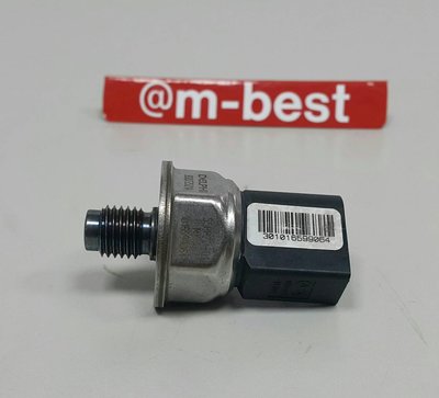 W176 OM651 D2.2 2012- 柴油壓力感應器 汽油壓力感應器 (油管上) 6466700395