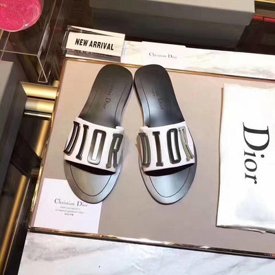 Cindy精品代購 Dior迪奧 女鞋 平底鞋 懶人鞋 拖鞋 大氣時尚 牛皮字母金屬扣 白色