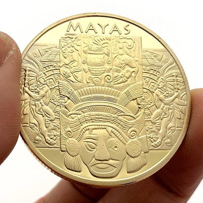 現貨熱銷-【紀念幣】瑪雅點漆龍彩繪墨西哥浮雕鍍銀紀念章 收藏幣 金字塔日晷金幣硬幣