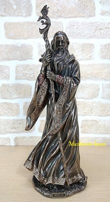 點點蘑菇屋 歐洲精品英國魔法師梅林雕像擺飾 Merlin精緻仿銅塑像家飾 巫師 現貨 免運費