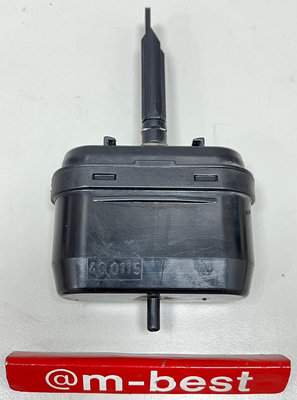 BENZ W126 1986-1991 冷氣真空閥 腳部 側邊 黑色 (日本外匯拆車品) 1268001475
