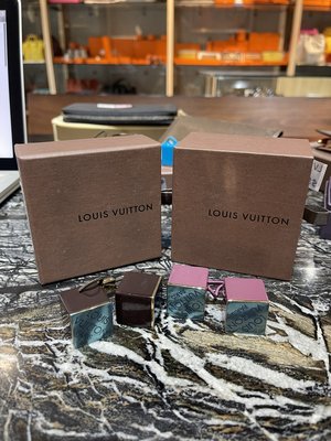 ＊金選名店＊Louis Vuitton＊ LV 金屬壓克力 方塊骰子 咖啡色 / 紫色 髮飾 / 綁頭髮 / 飾品