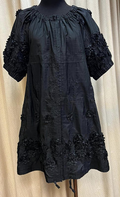 日本La Belle Saison 超級美的黑色立體花朵可當洋裝或是小外套