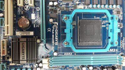 【玉昇電腦】技嘉GA-M68MT-S2P AM3+ DDR3 主機板