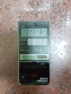 日本山武Yamatake SDC30 Temperature Controller溫度控制器(可議價)