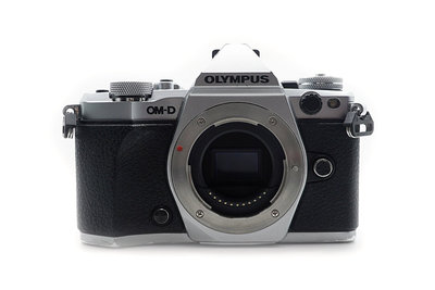 【台中青蘋果】Olympus E-M5 Mark II + 14-42mm 單鏡組 二手 M4/3系統 單眼相機 #88224