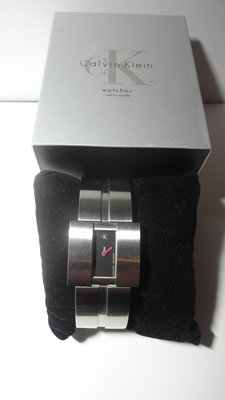 Calvin Klein限量瑞士製不銹鋼手環男錶