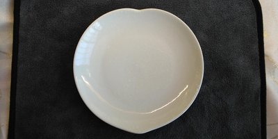 精緻陶瓷愛心盤 日本 精美心型雪花瓷盤 餐盤 早餐盤 點心盤