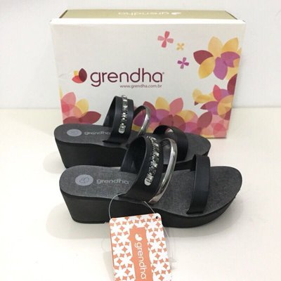 《現貨》Grendha 女生 拖鞋 巴西尺寸36（金屬風雙環 厚底楔型涼鞋－黑色）