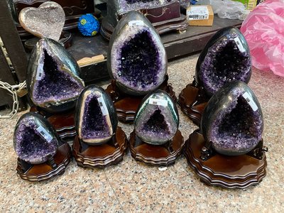 正烏拉圭紫水晶洞，烏拉圭恐龍蛋，聚寶盆紫水晶、歡迎詢價