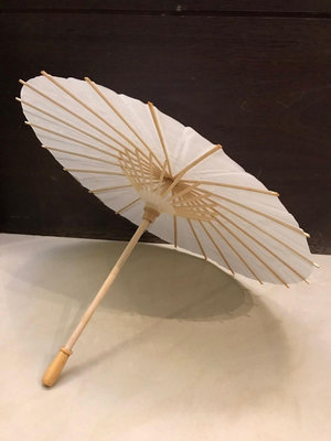 ~全新~可DIY 彩繪紙傘 傘開直徑約21公分 長度約29.5公分 材質:紙
