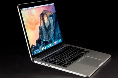 Macbook Pro Retina A1706 A1708面板 螢幕  破裂 維修 上座總成 更換 銀色