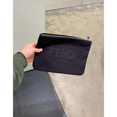 Fendi 7N0111 FFOL 帆布包 / 黑色 /手拿包