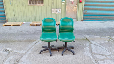 【安鑫】土城二手傢俱~綠色氣動升降皮面辦公椅 OA椅 書桌椅 電腦椅 休閒椅 ~【A2322】