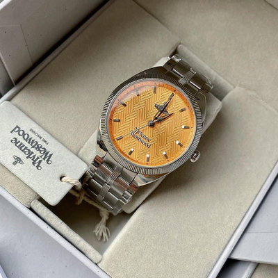 VIVIENNE WESTWOOD The Mews 橘色錶盤 銀色不鏽鋼錶帶 石英 女士手錶 VV281TNSL