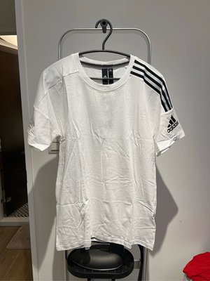 Adidas original zne 系列 休閒運動 Tshirt