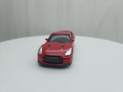 台灣現貨全新盒裝~1:64~日產NISSAN GT-R(R35) 紅色黑窗合金模型車玩具小汽車兒童禮物