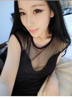 【 Angela ViVi 】韓版 個性風小露性感純黑色金色網紗顯瘦短袖圓領T恤 上衣 現貨