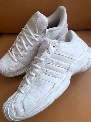 adidas愛迪達 球鞋 運動鞋 白色 男款 8.5號