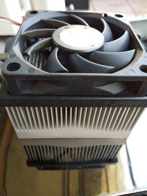 AMD CPU  散熱器