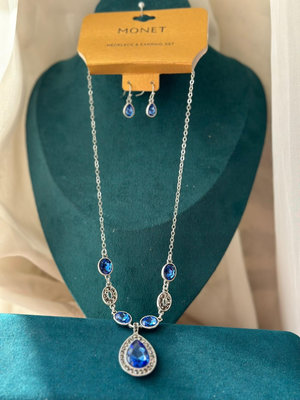 Monet孤品藍色萊茵石 黑金水鉆精致項鍊套裝，打標項鍊套裝