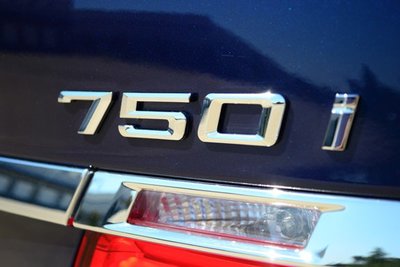 圓夢工廠 BMW 7系 G11 G12 750I 750i 後車箱改裝鍍鉻銀字貼字標 同原廠款式