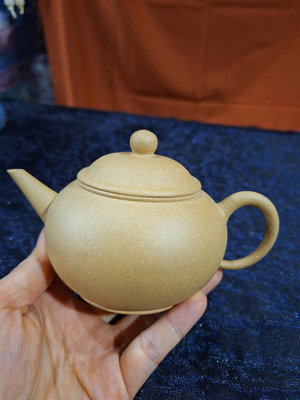 金欣古玩：早期老茶壺紫砂壺：中國宜興落款標準壺段泥壺茶壺拍賣210西西／02779