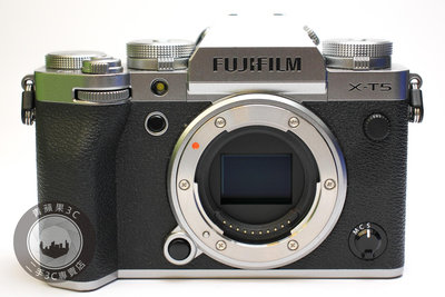 【台南橙市3C】富士 Fujifilm X-T5 單機身 4020萬像素 APS-C 五軸防震 無反相機 快門數23XX 二手單眼 #88416