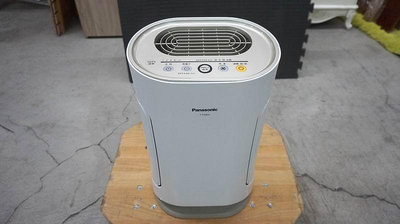 Panasonic 國際牌 8坪 PM2.5淨化感知 負離子空氣清淨機 F-P40EH