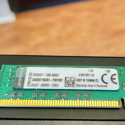 Kingston DDR3 1600 8GB x 2條