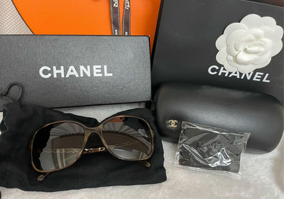 Chanel 香奈兒 皮革邊太陽眼鏡