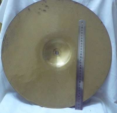 紫色小館80----------鼓組用的大銅鑼