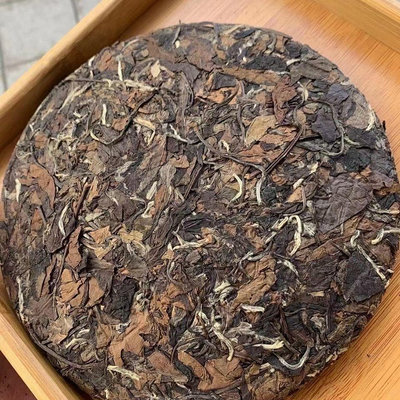 【白茶】2015年福鼎白茶高山陳年貢眉茶餅350克棗香濃郁老白茶 茶葉茶葉 可開發票