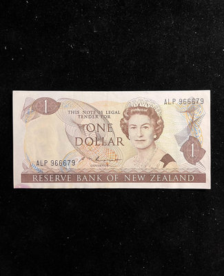 【二手】 【好品】新西蘭1985年一元 大冠女王 666豹子身無41437 錢幣 紙幣 硬幣【經典錢幣】