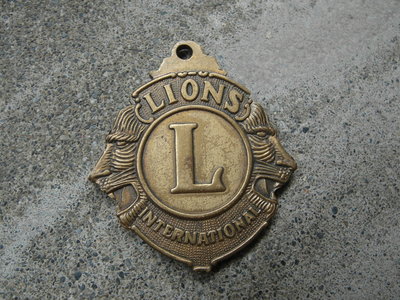 早期----國際獅子會--紀念--銅製---鑰匙圈---5X4.5公分