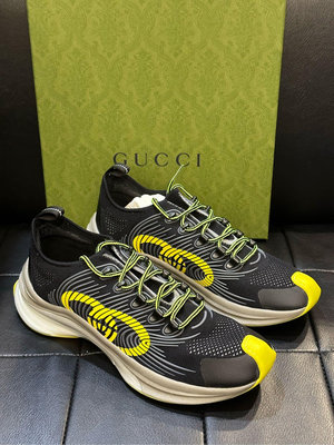 【EZ兔購】~正品 GUCCI Run sneaker 鞋 現貨 UK 8 ~ 10 原價28500